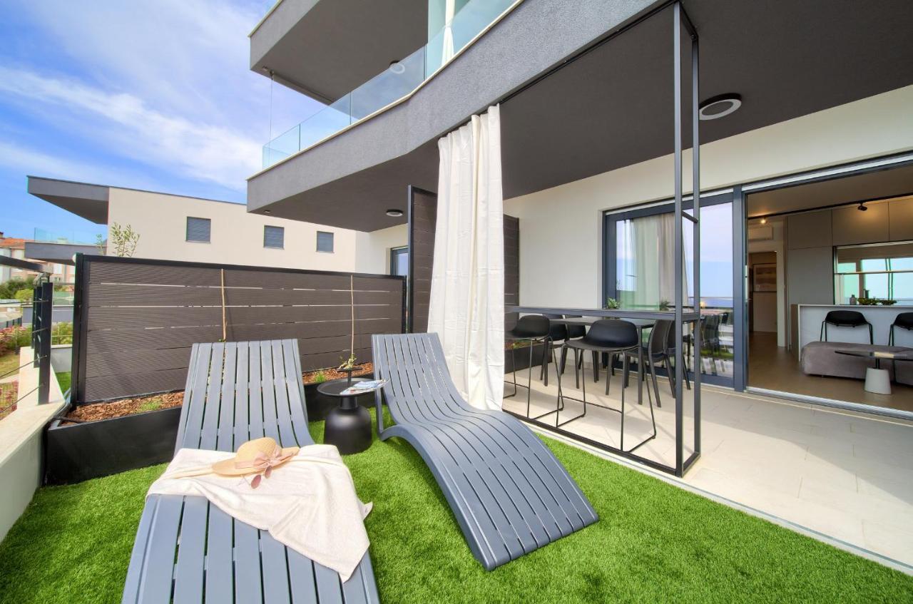 Apartment Diamar With Seaview Krk Town Exterior photo